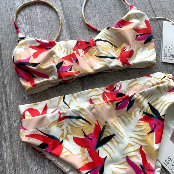 🔥🔥BILLABONG - LOVE LIKE SUMMER HAZE BIKINI SET🔥 - Picture 3 of 5